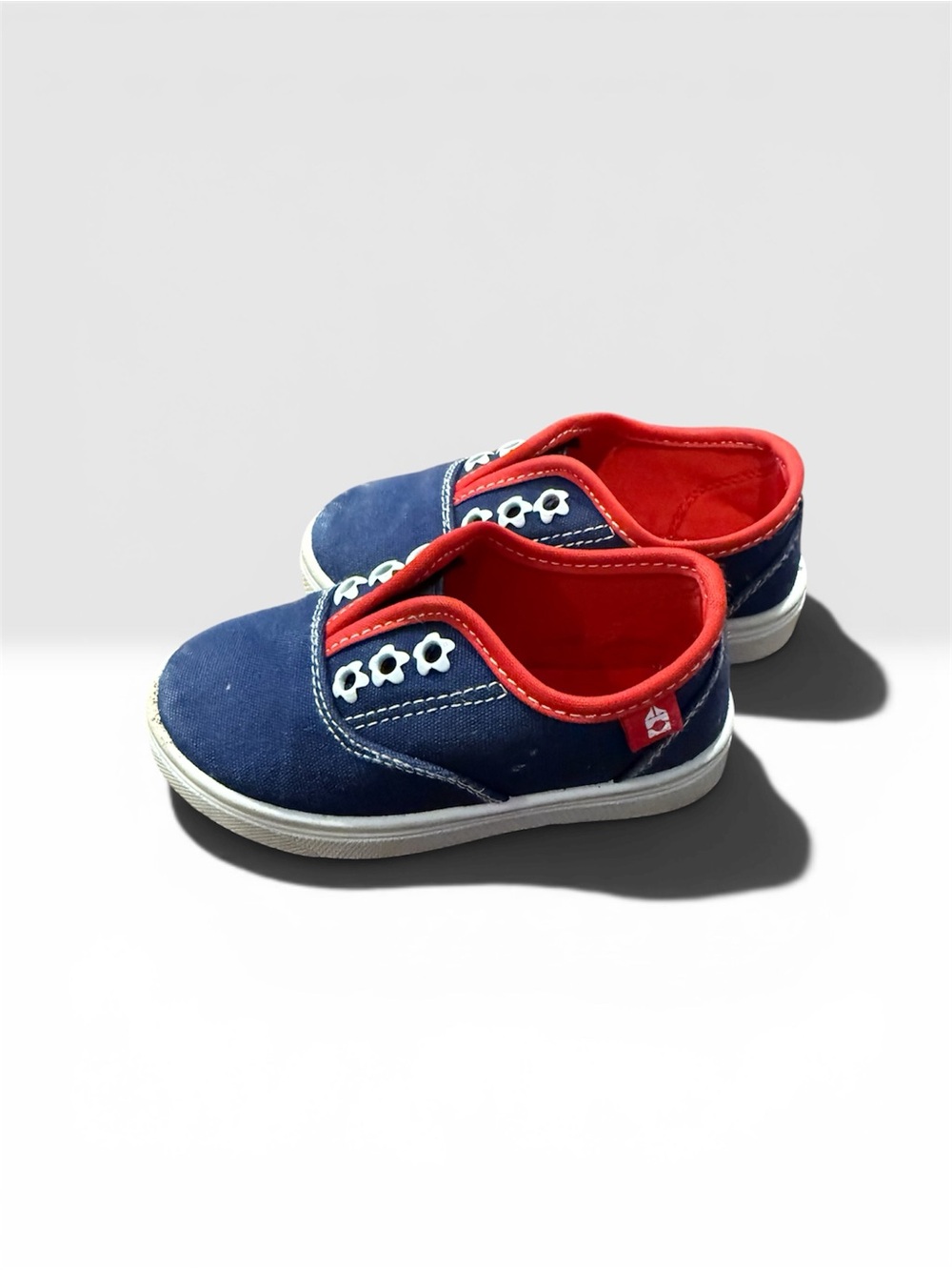 Oomphies Robin Slip-On Shoes – Toddler Girls Size 6